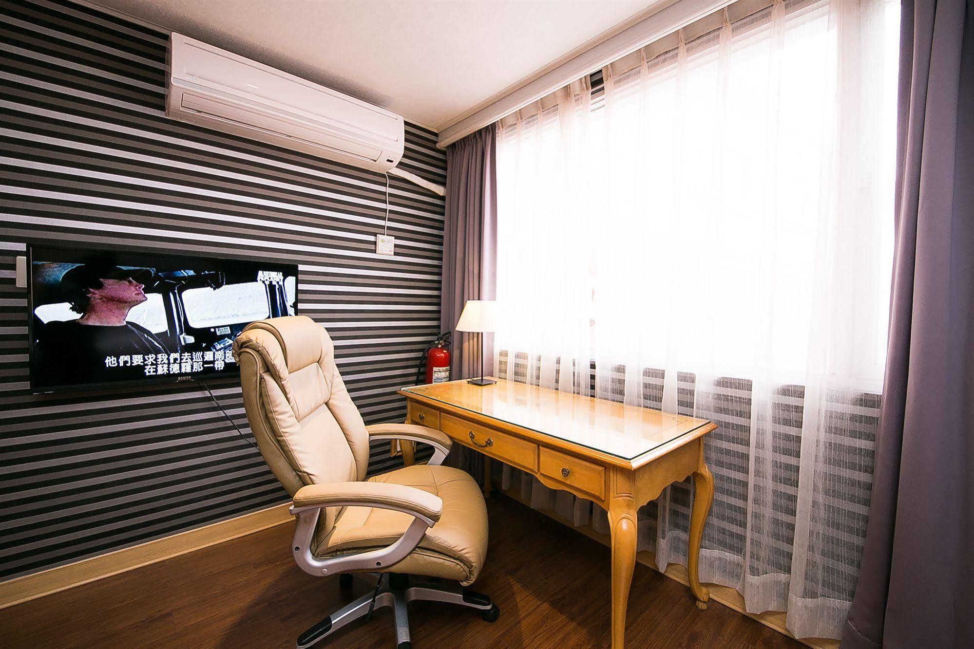 European Castle歐堡商務汽車旅館有限公司 Xinying Dış mekan fotoğraf